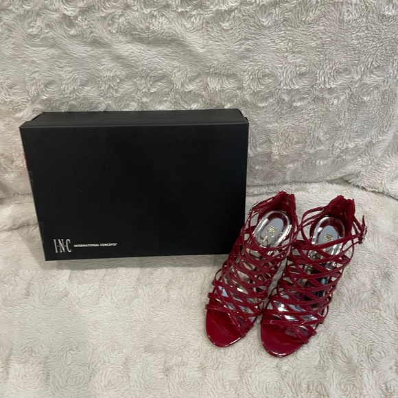 NEW! Macy's INC Fire Red 4" Strappy Heels - Size 7M - Picture 2 of 15